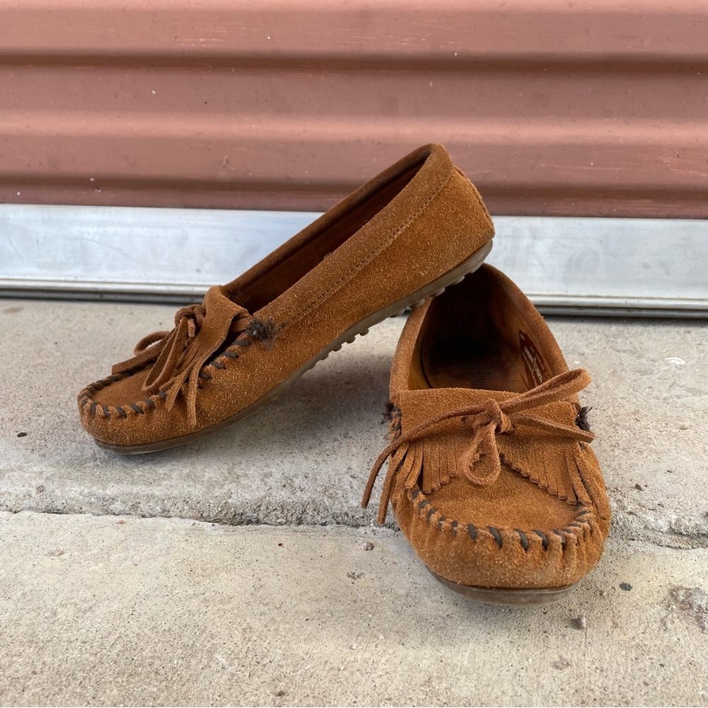 Minnetonka moccasins brown suede leather